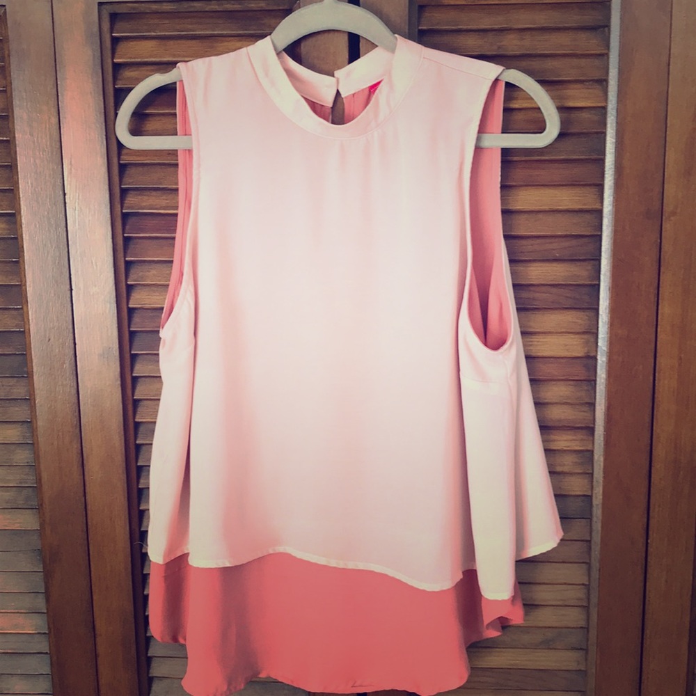 Sleeveless blouse